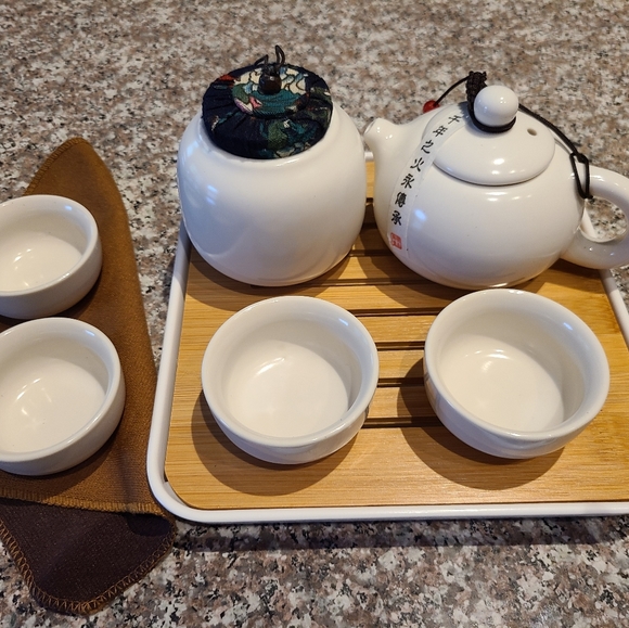 New Travel Tea Set - Picture 4 of 4
